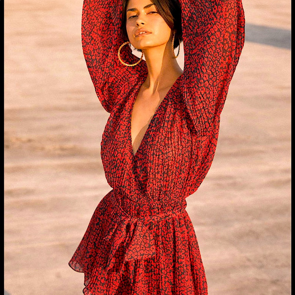 Camile Black and Red Leopard Print Pleated Romper
- Lulus
